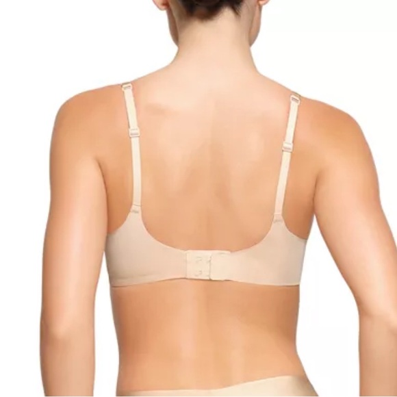 SKIMS Pushup Plunge Dip Sand Bra - Picture 3 of 6